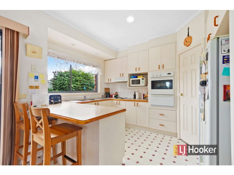 64 Stirling Drive, Lakes Entrance VIC 3909