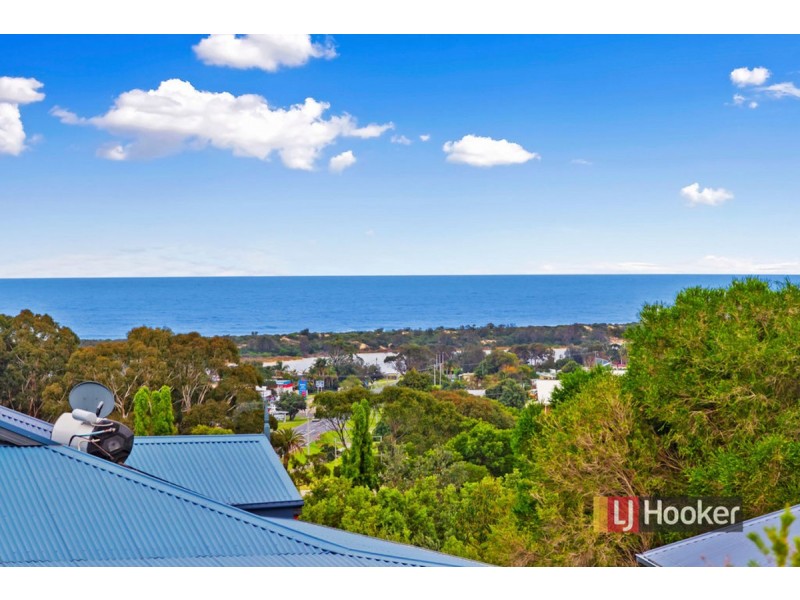 64 Stirling Drive, Lakes Entrance VIC 3909
