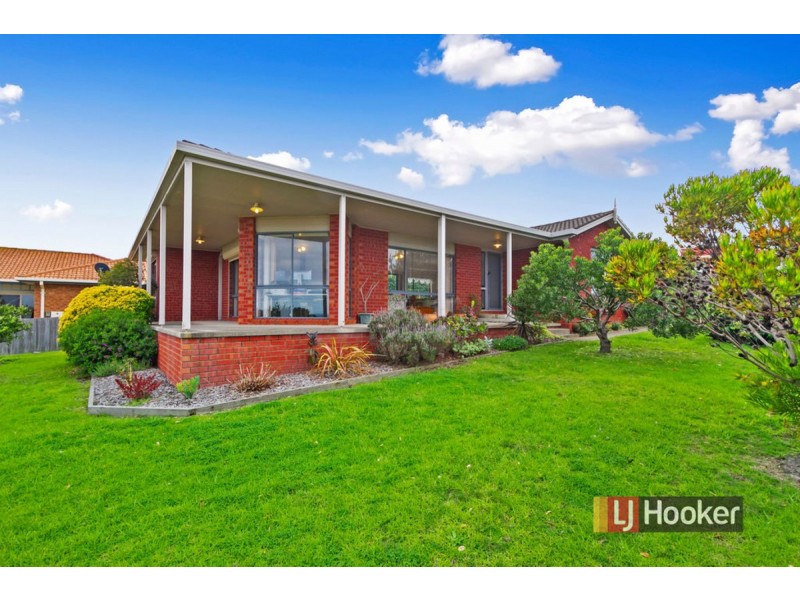 64 Stirling Drive, Lakes Entrance VIC 3909