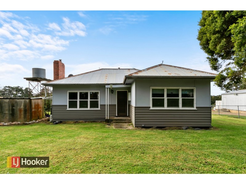 48 Colquhoun Road, Lakes Entrance VIC 3909