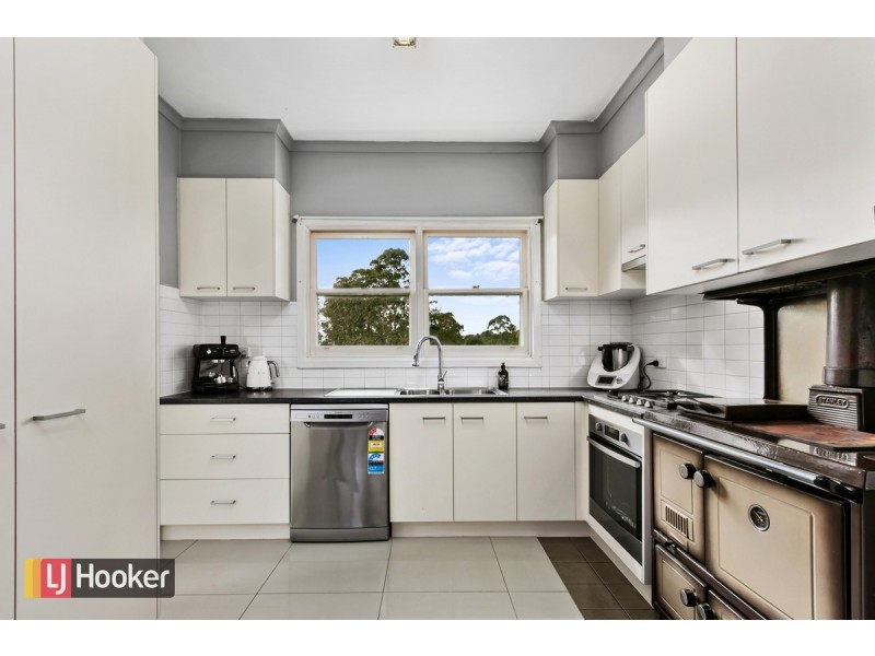 48 Colquhoun Road, Lakes Entrance VIC 3909