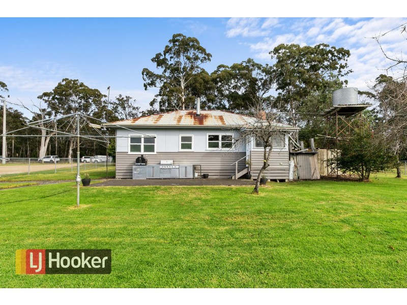 48 Colquhoun Road, Lakes Entrance VIC 3909