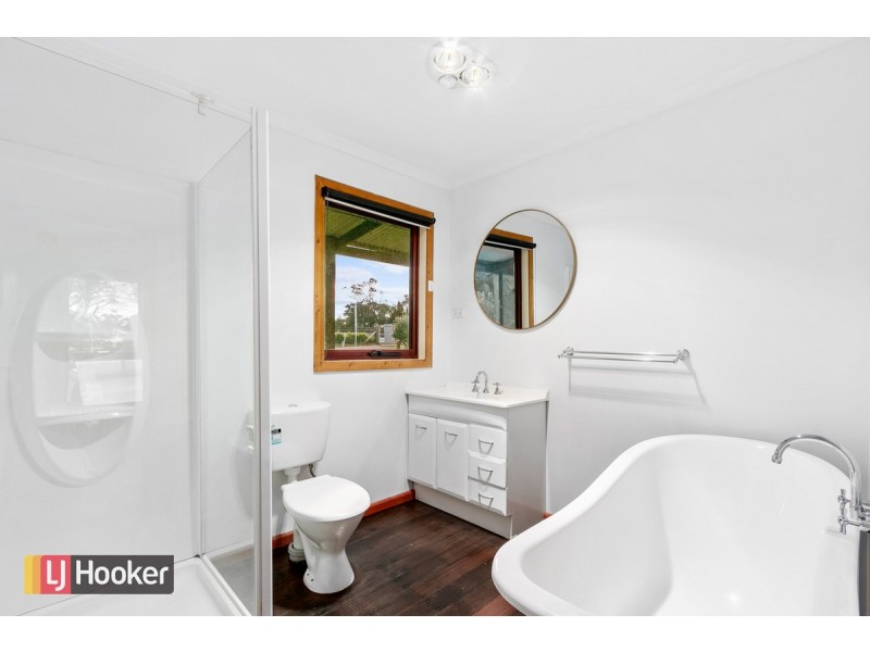 3056 Princes Highway, Kalimna West VIC 3909