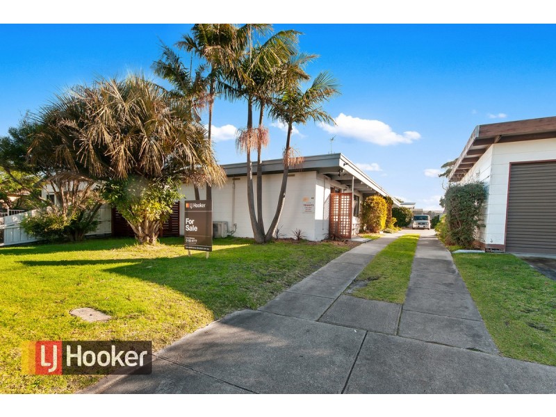 1/45 Carpenter Street, Lakes Entrance VIC 3909