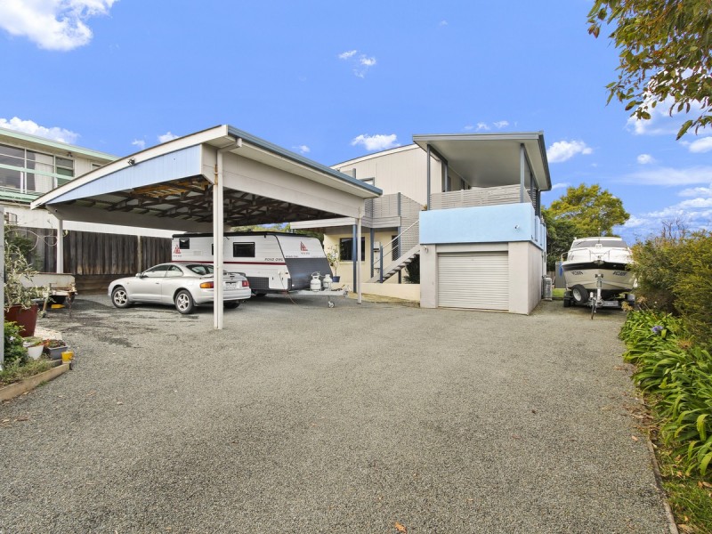 8 Grandview Road, Lakes Entrance VIC 3909