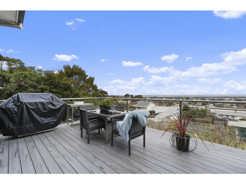8 Grandview Road, Lakes Entrance VIC 3909