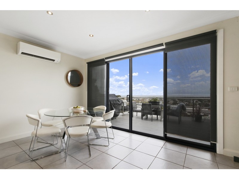 8 Grandview Road, Lakes Entrance VIC 3909