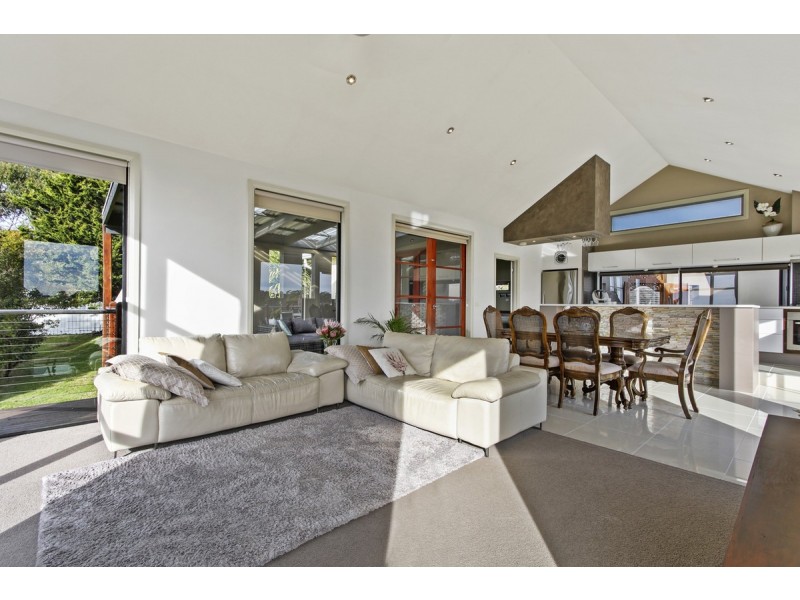 131 Albatross Road, Kalimna VIC 3909