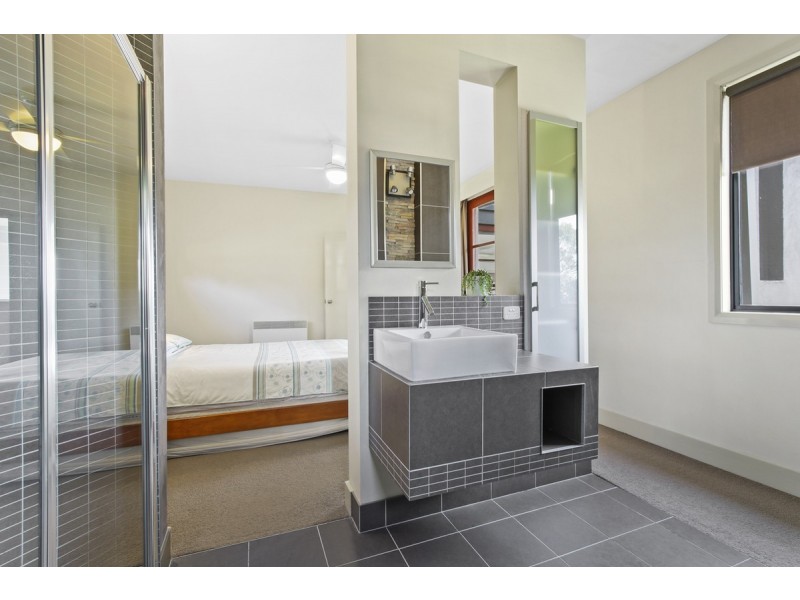 131 Albatross Road, Kalimna VIC 3909