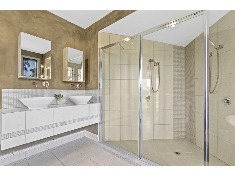 131 Albatross Road, Kalimna VIC 3909