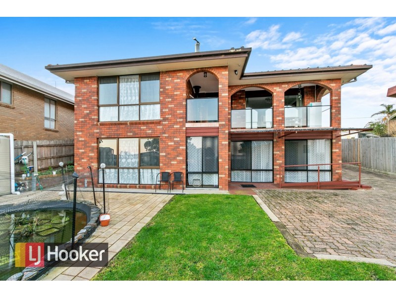 1 Bronsdon Street, Lakes Entrance VIC 3909