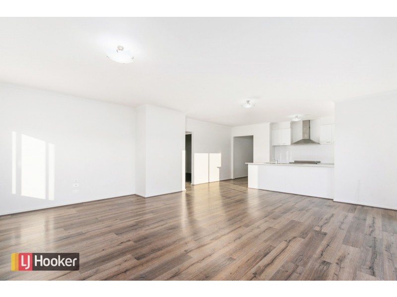 11 Ewing Court, Lakes Entrance VIC 3909