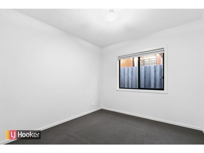 11 Ewing Court, Lakes Entrance VIC 3909