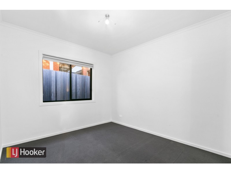 11 Ewing Court, Lakes Entrance VIC 3909