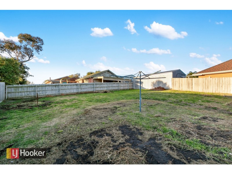 11 Ewing Court, Lakes Entrance VIC 3909