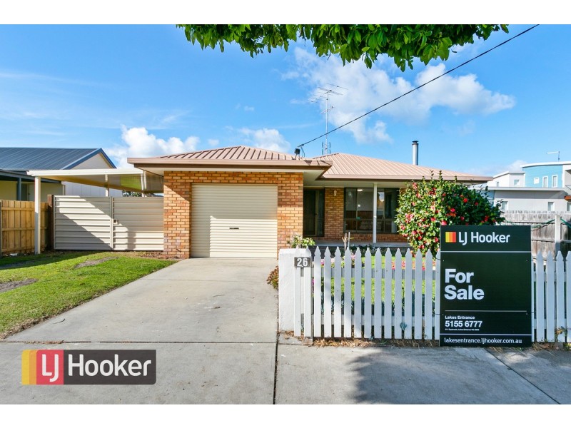 26 Carpenter Street, Lakes Entrance VIC 3909