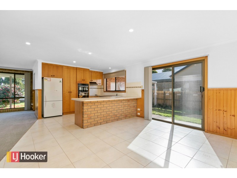 26 Carpenter Street, Lakes Entrance VIC 3909