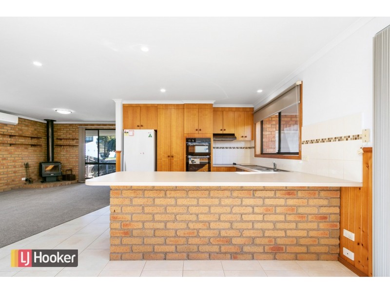 26 Carpenter Street, Lakes Entrance VIC 3909