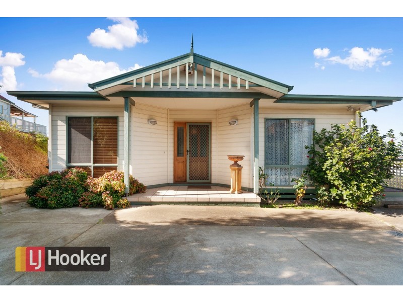 114 Myer Street, Lakes Entrance VIC 3909