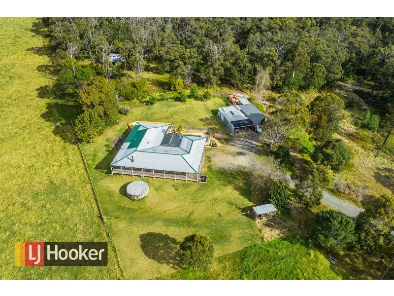 32 Mill Point Road, Lake Tyers Beach VIC 3909