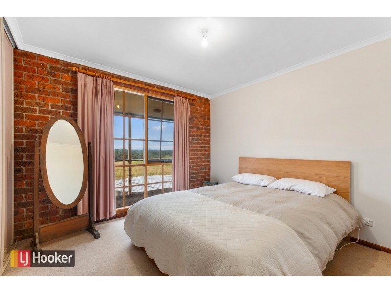 32 Mill Point Road, Lake Tyers Beach VIC 3909