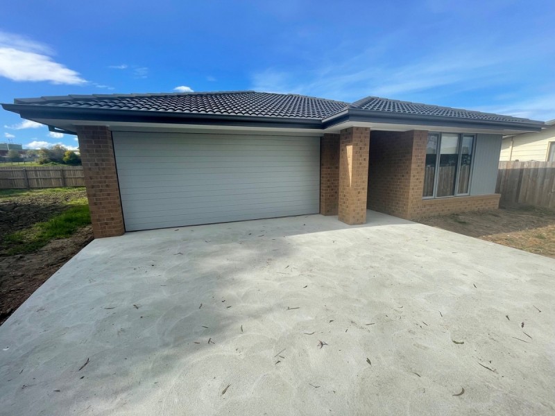 1A Alexandra Avenue, Kalimna VIC 3909