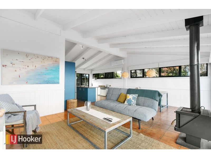 27 Marlin Road, Lake Tyers Beach VIC 3909