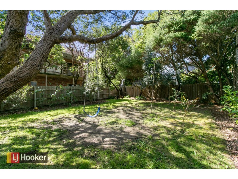 27 Marlin Road, Lake Tyers Beach VIC 3909