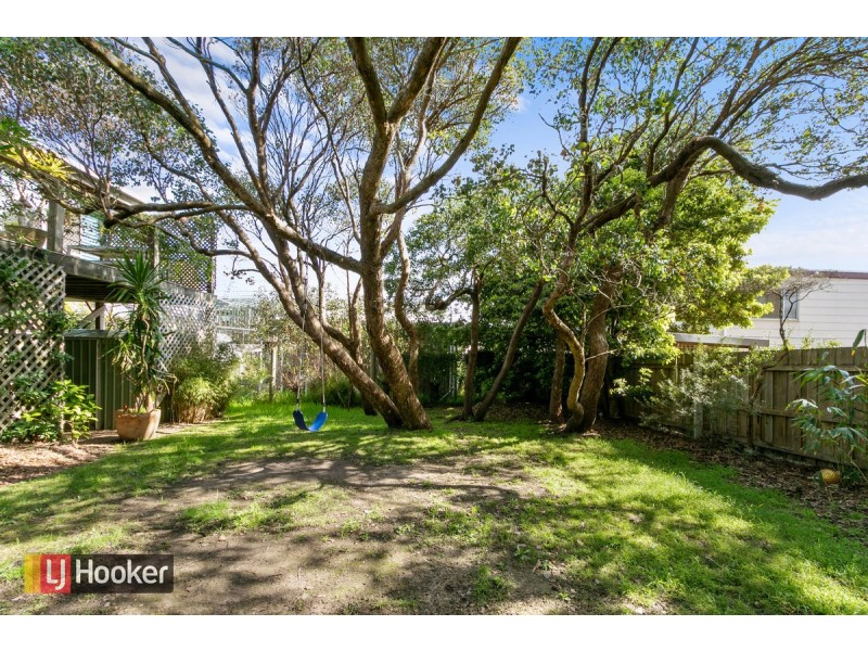 27 Marlin Road, Lake Tyers Beach VIC 3909