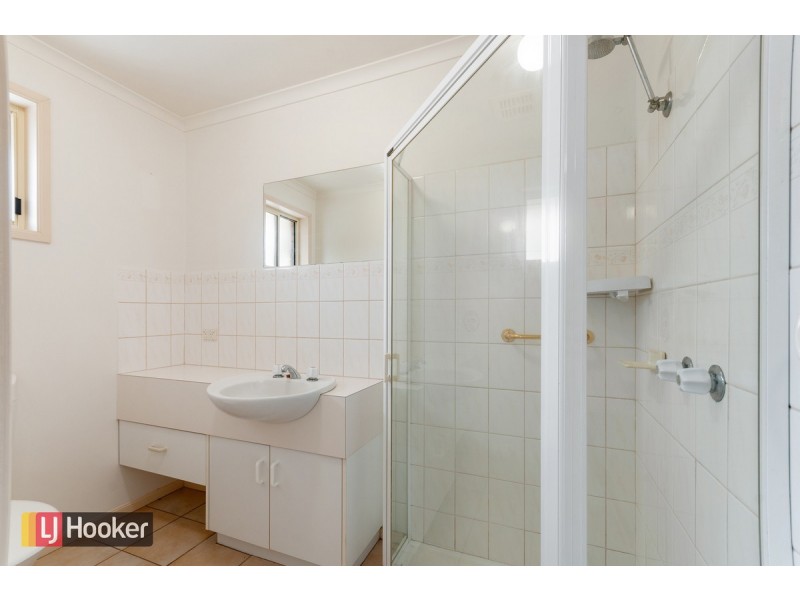 1 Morkham Court, Lakes Entrance VIC 3909