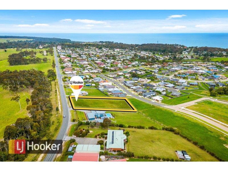 100 Thorpes Lane, Lakes Entrance VIC 3909