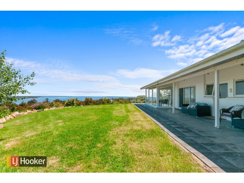 17 Highview Rise, Metung VIC 3904