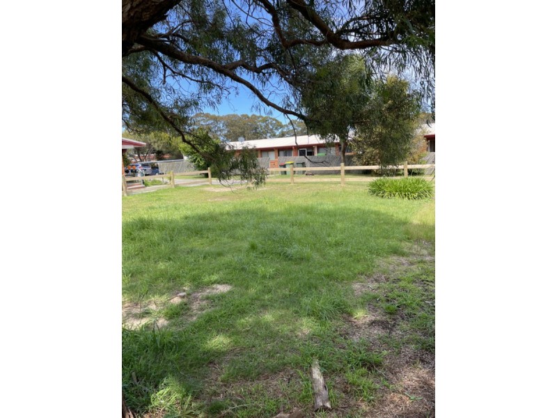 8/23 Alexandra Avenue, Kalimna VIC 3909