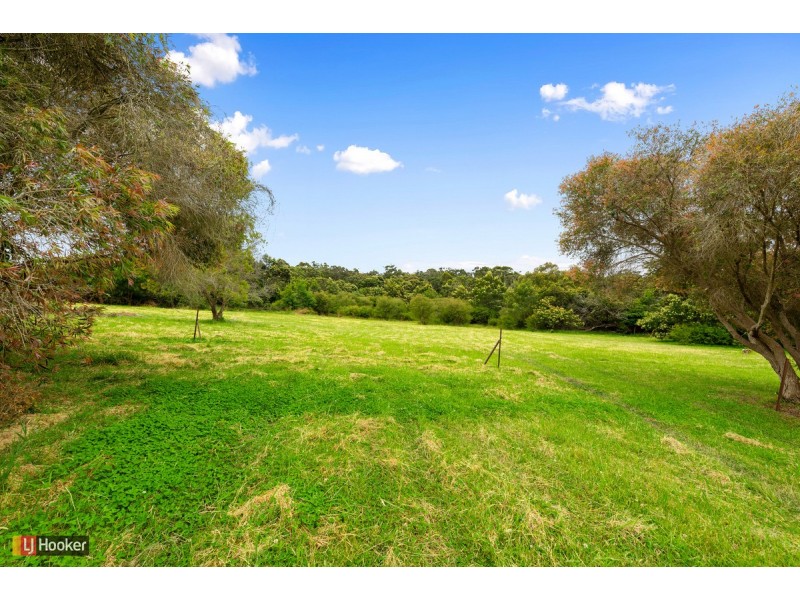 65 Albatross Road, Kalimna VIC 3909