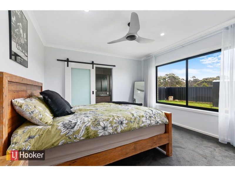 85 Albatross Road, Kalimna VIC 3909