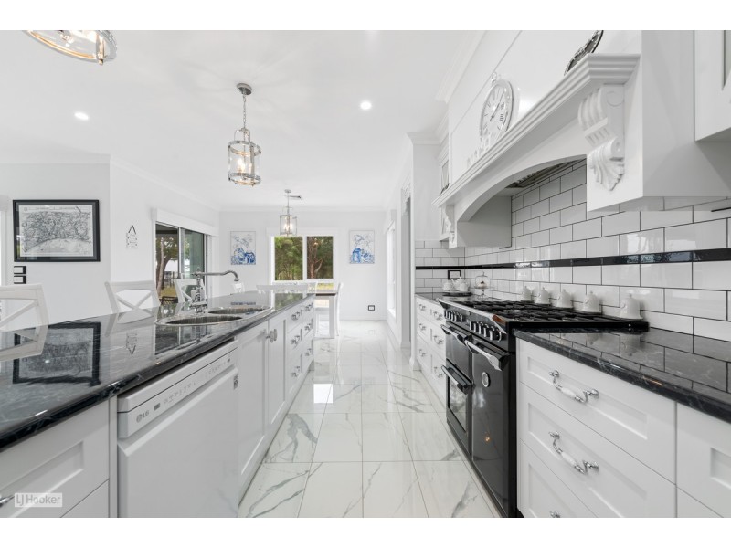 154 Kings Cove Boulevard, Metung VIC 3904