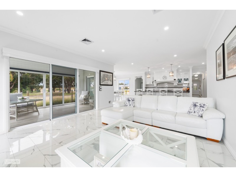 154 Kings Cove Boulevard, Metung VIC 3904