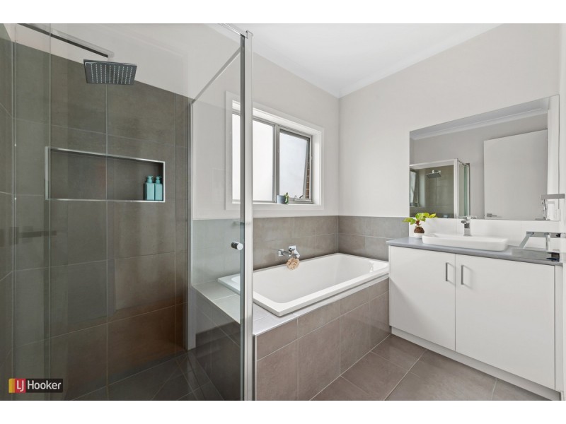 149 Ostlers Road, Lakes Entrance VIC 3909