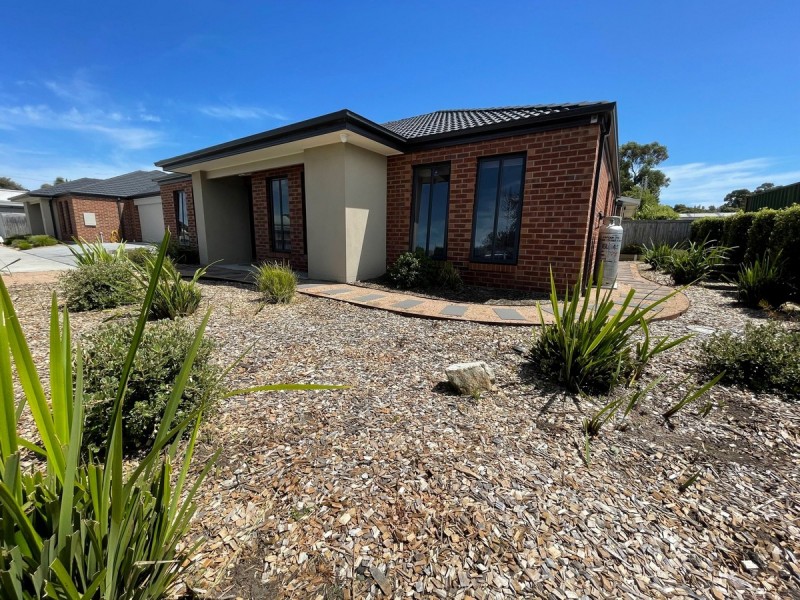 Unit 3/12 Bills Street, Lakes Entrance VIC 3909