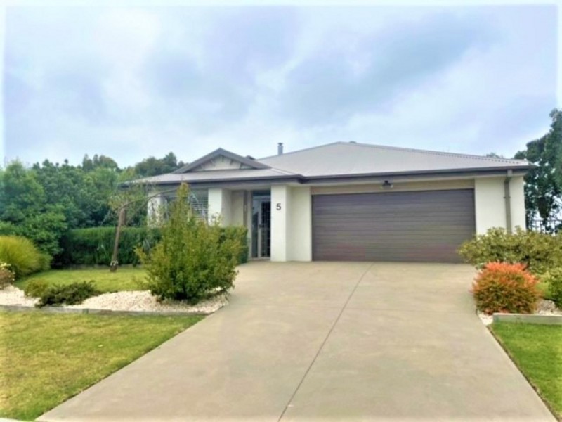 5 Plateau Avenue, Metung VIC 3904