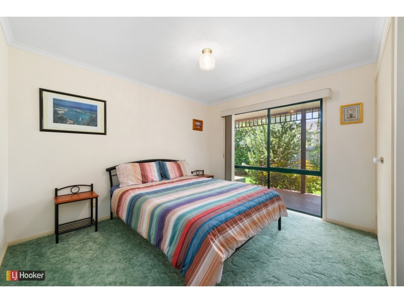 9 Tanjil Grove, Lakes Entrance VIC 3909