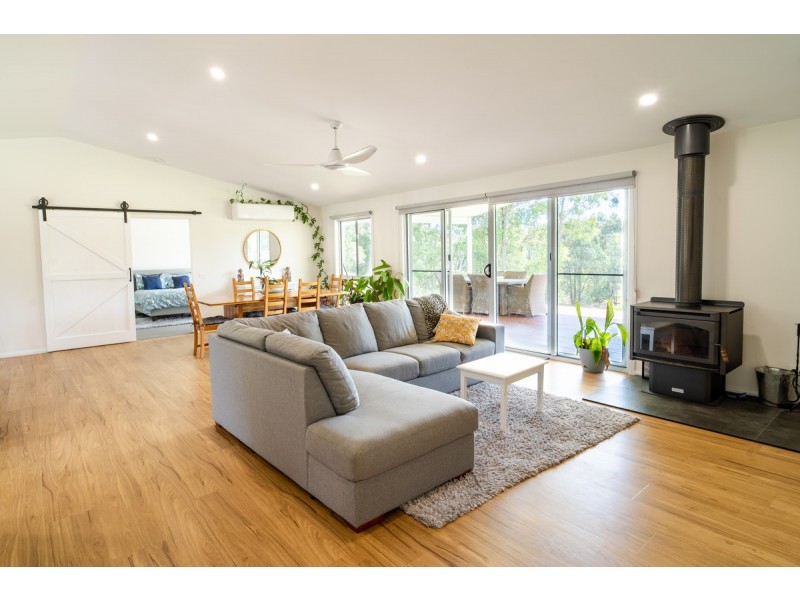 190 Baades Road, Lakes Entrance VIC 3909