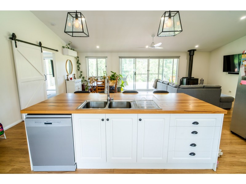 190 Baades Road, Lakes Entrance VIC 3909