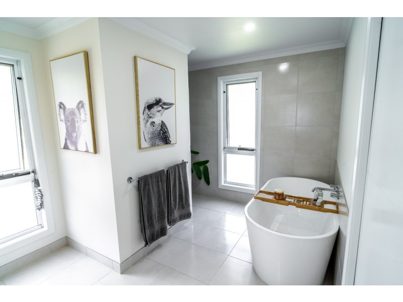 190 Baades Road, Lakes Entrance VIC 3909