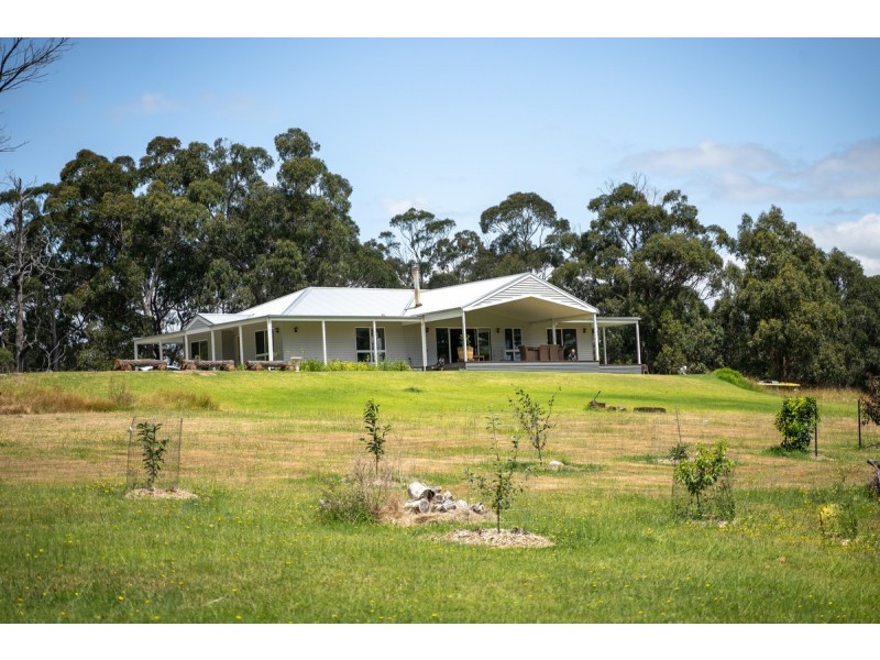 190 Baades Road, Lakes Entrance VIC 3909
