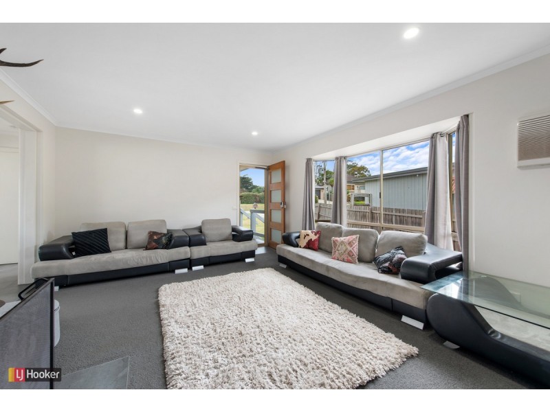 19 Hazel Road, Kalimna VIC 3909