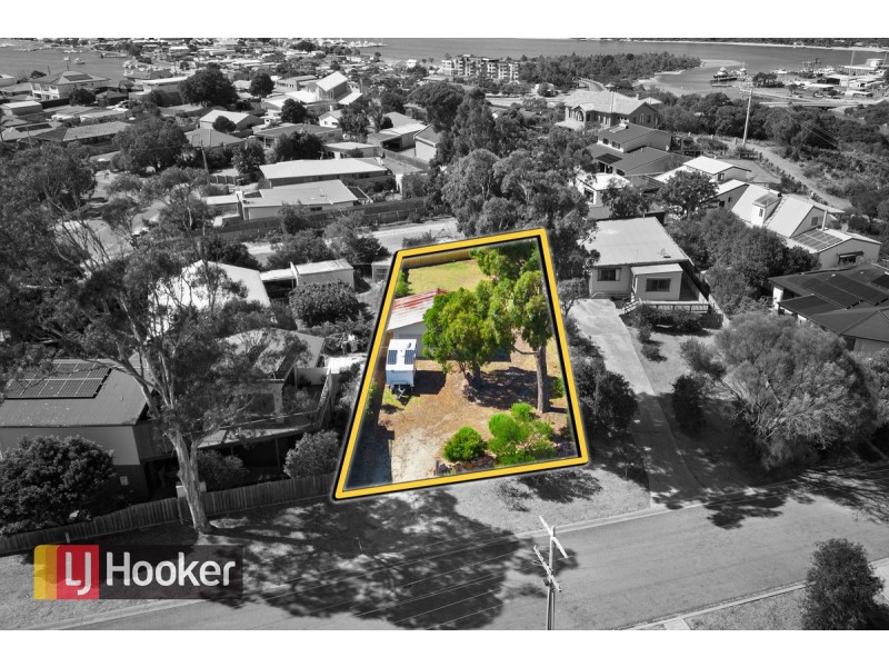 6 Point Road, Kalimna VIC 3909