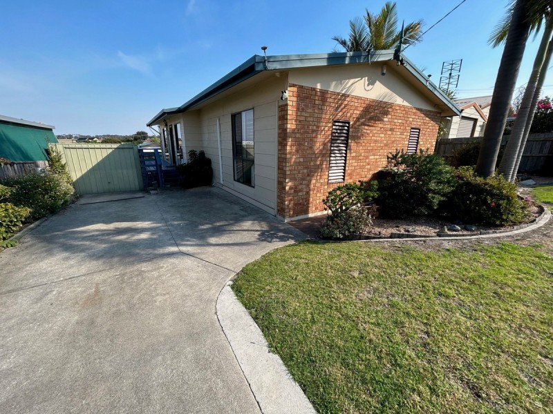 55 McCullough Street, Lakes Entrance VIC 3909