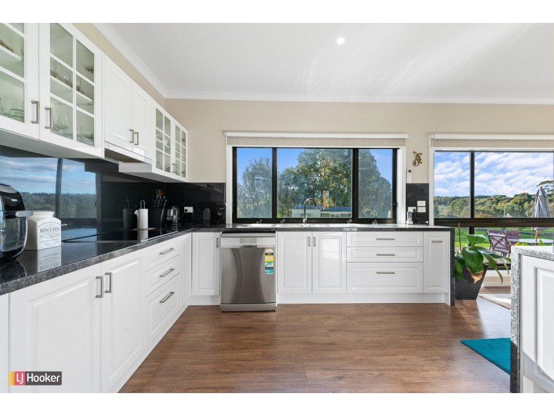 2 Matthew Avenue, Metung VIC 3904