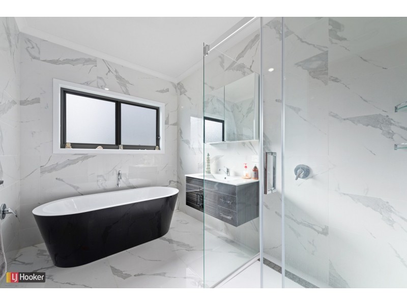 2 Matthew Avenue, Metung VIC 3904